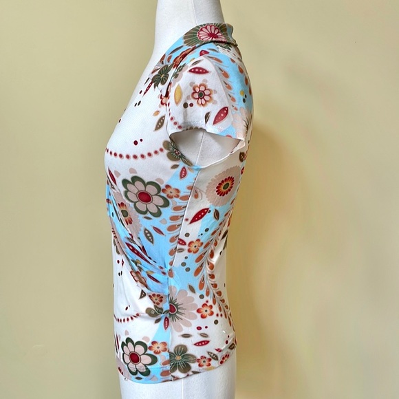 Moa Moa Sheer Faux Wrap V Neck Cap Sleeve Floral Design Top - Picture 3 of 9